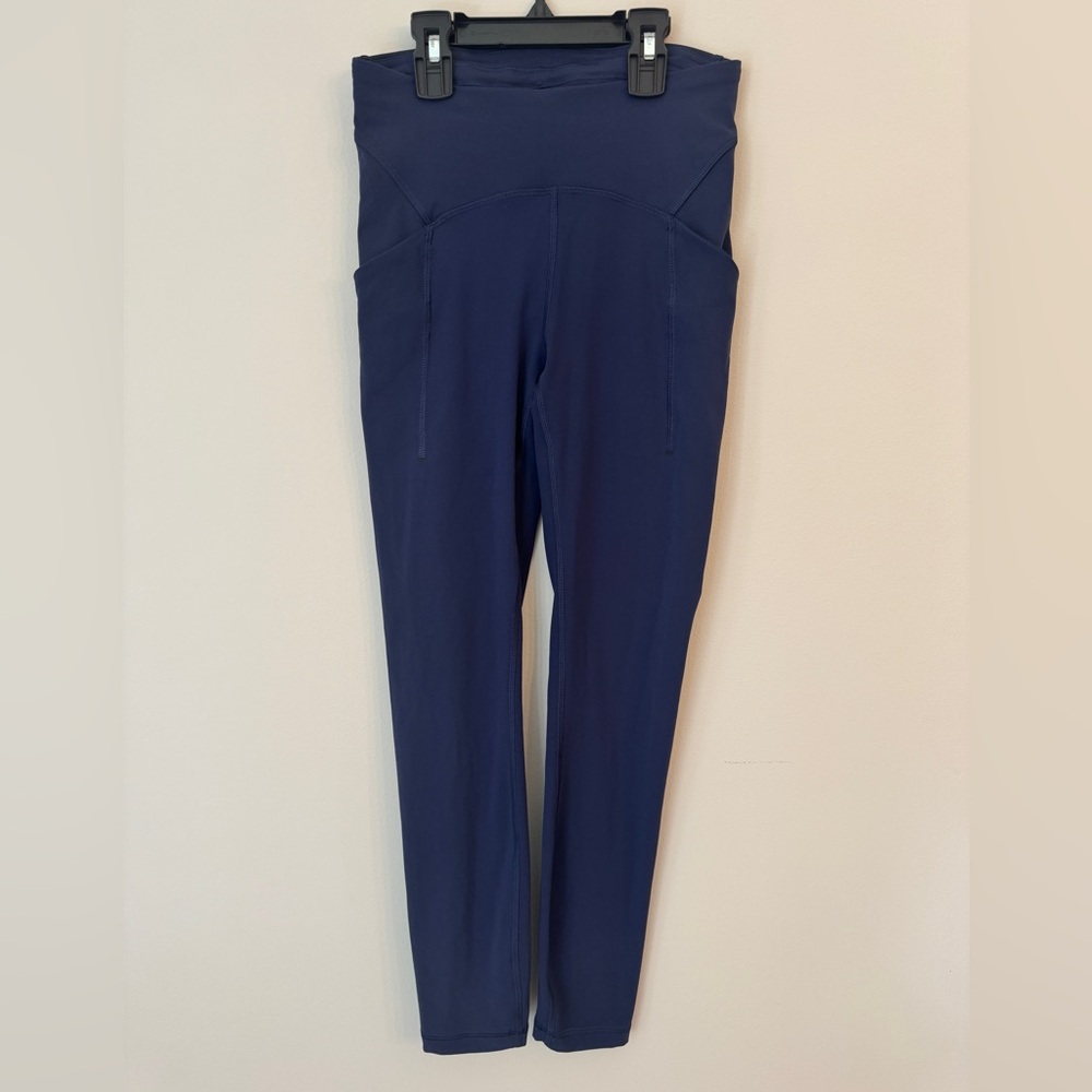 Lululemon Power Thru High Rise Tight Legging 25”, Size 4, Navy